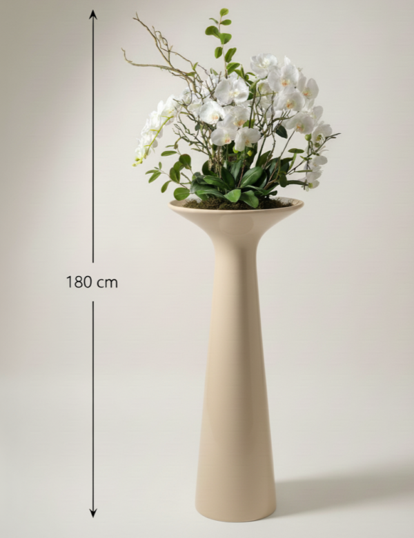 Vase décoratif haut de gamme avec composition florale – Image 3